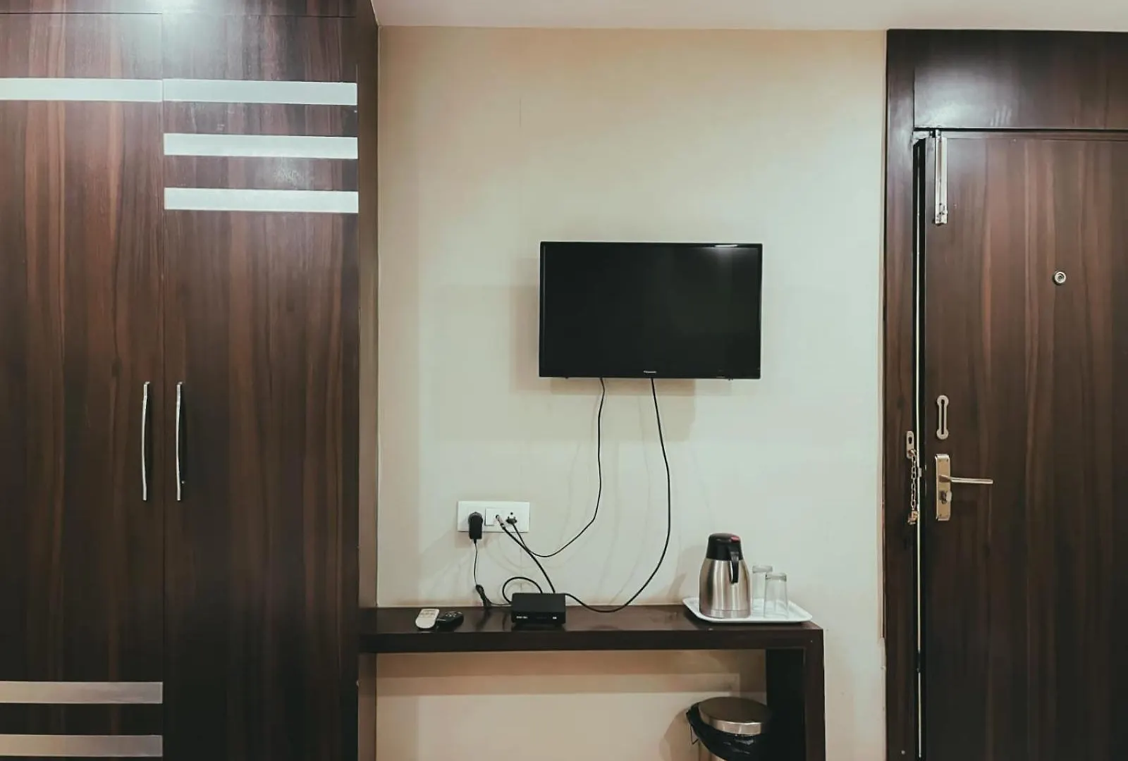 Hotel S L E Residency Varanasi 2*,