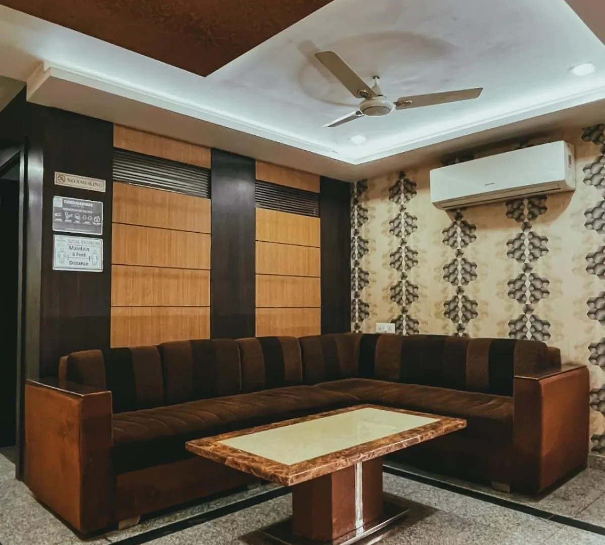Hotel S L E Residency Varanasi